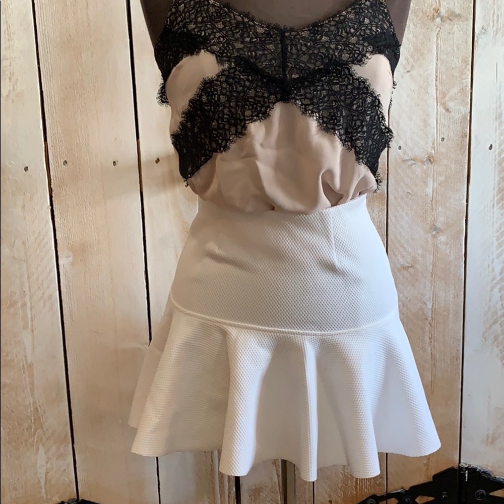 H&M Fit & Flair White skirt